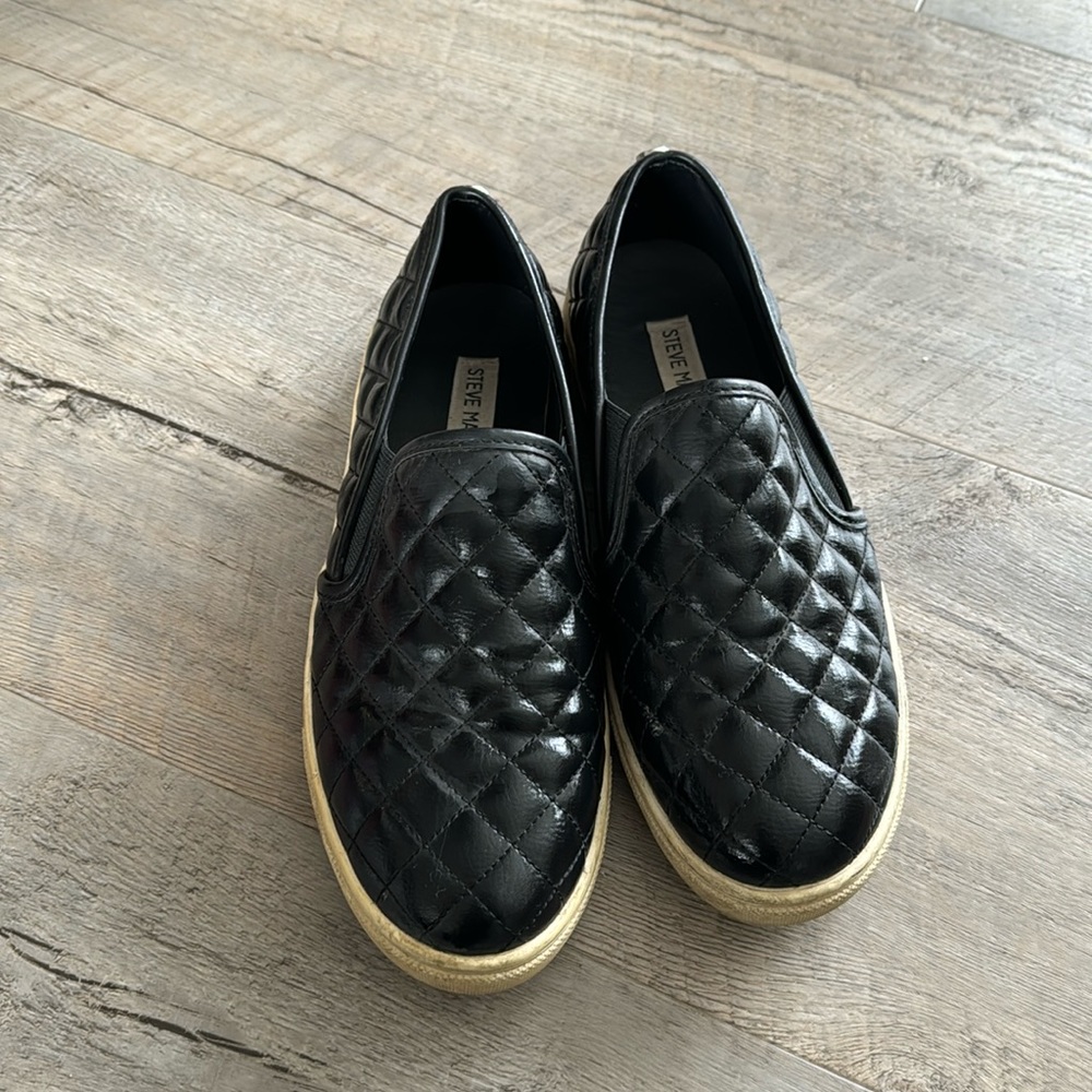 Steve Madden slip ons